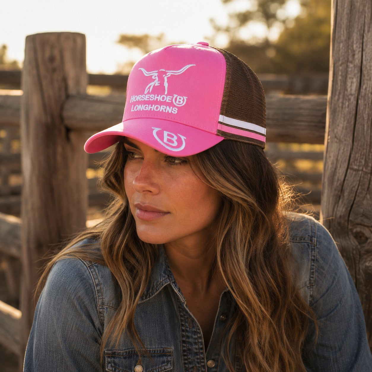 Horseshoe B Longhorns trucker cap (pink/white/brown)