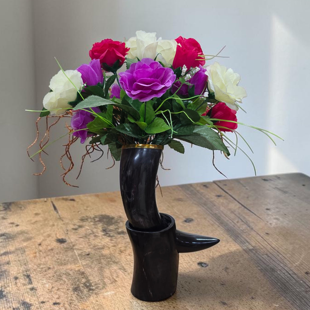 Horn Drinking vessel (or vase)